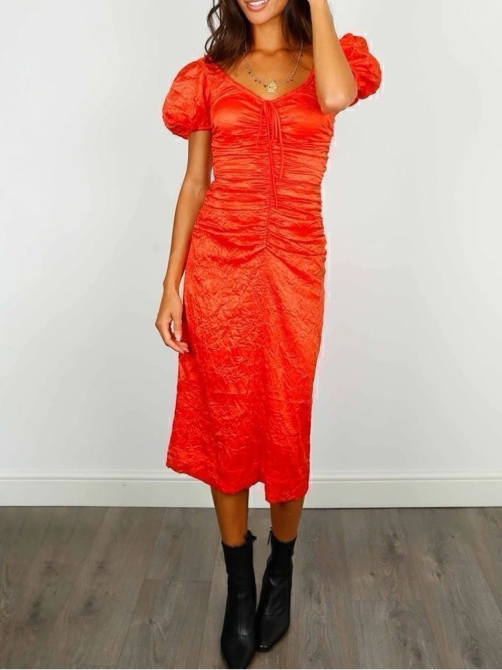 Ganni Red Crinkled Satin Ruched Puff Sleeve Midi Dress Size 36/ US 4